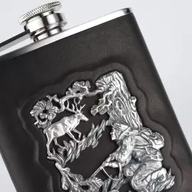 Набор "Малая энциклопедия охоты" с флягой